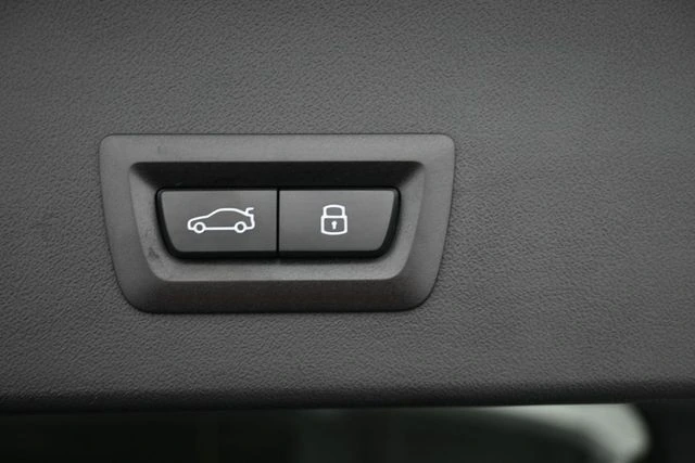2025 BMW X3 30 - Photo 14
