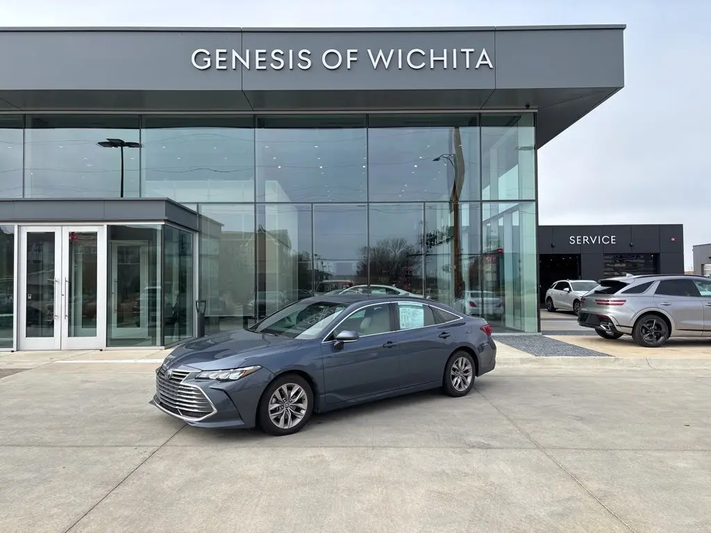 2019 Toyota Avalon XLE's photo