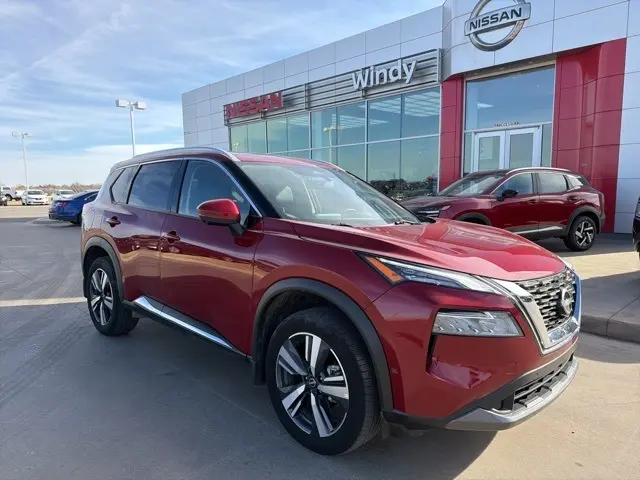 2023 Nissan Rogue SL's photo