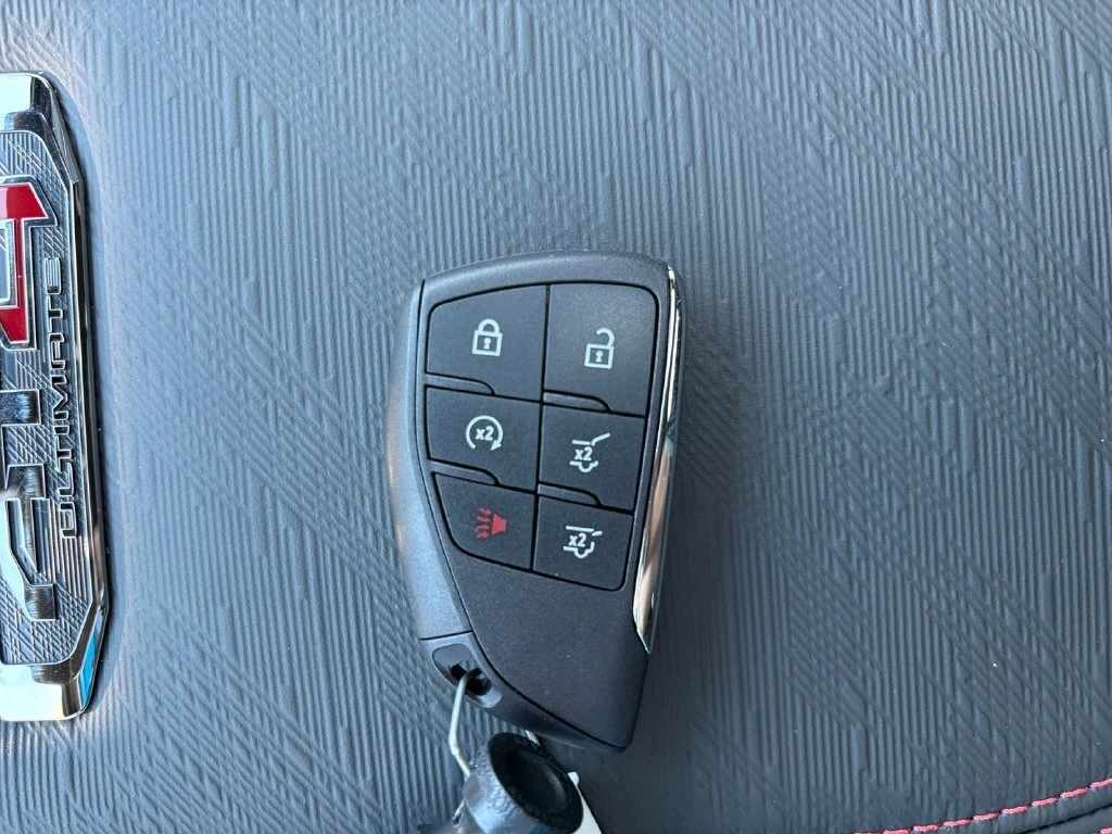2026 GMC Yukon AT4 Ultimate - Photo 44