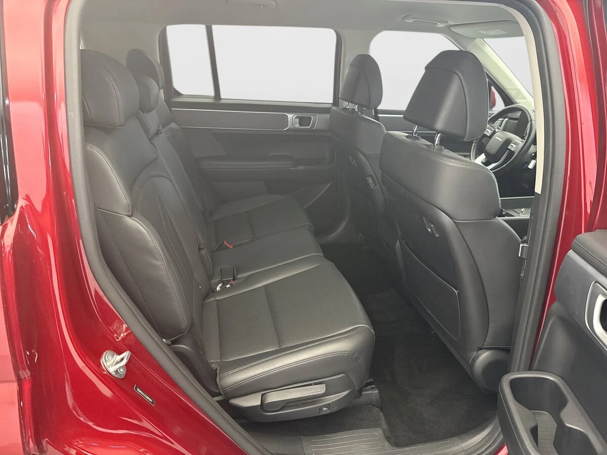 2025 Hyundai Santa Fe SEL - Photo 18