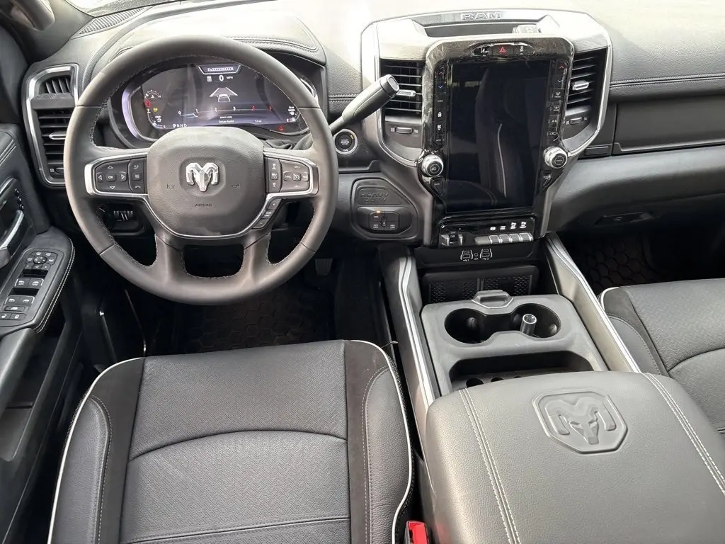 2025 Ram 2500 Laramie photo 16