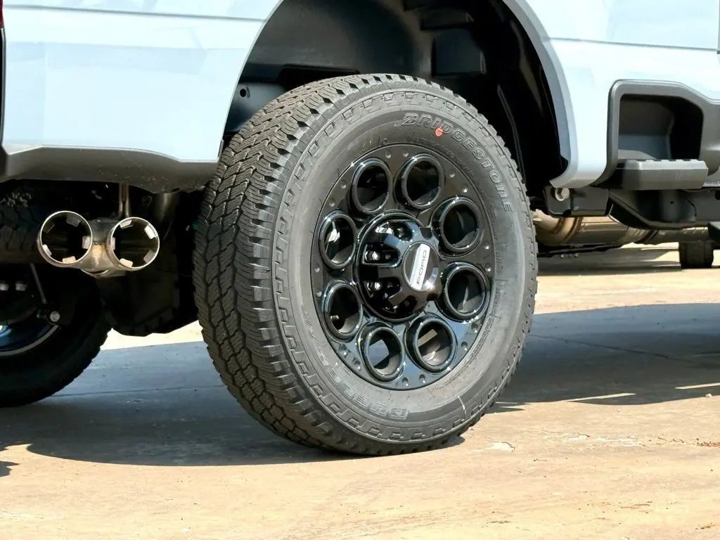 2025 Ford F-250 photo 13