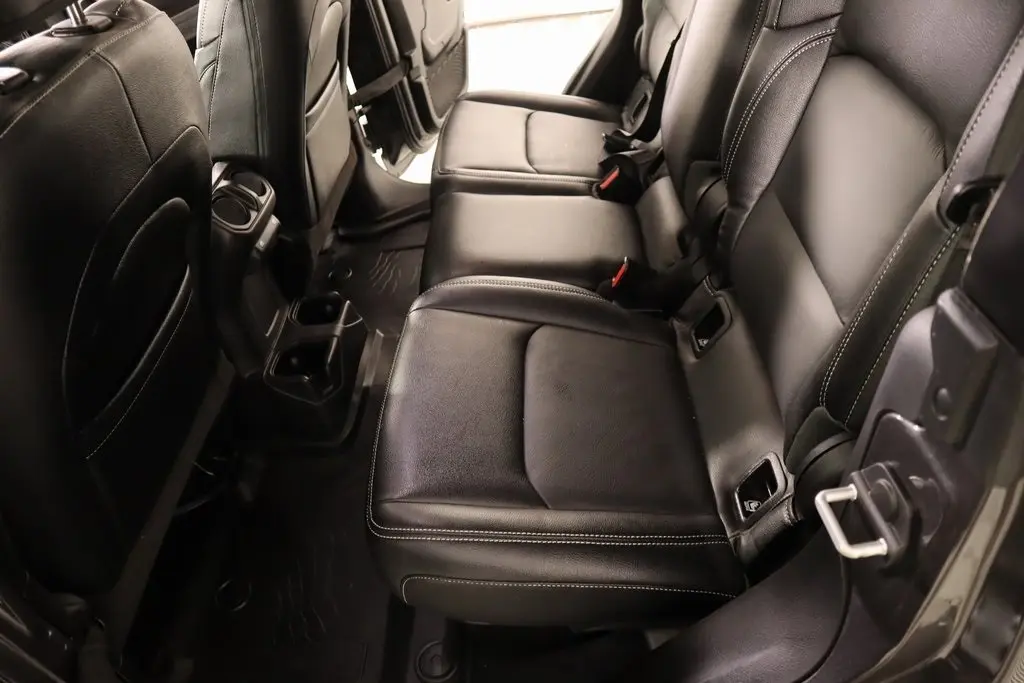 2022 Jeep Gladiator Altitude photo 11