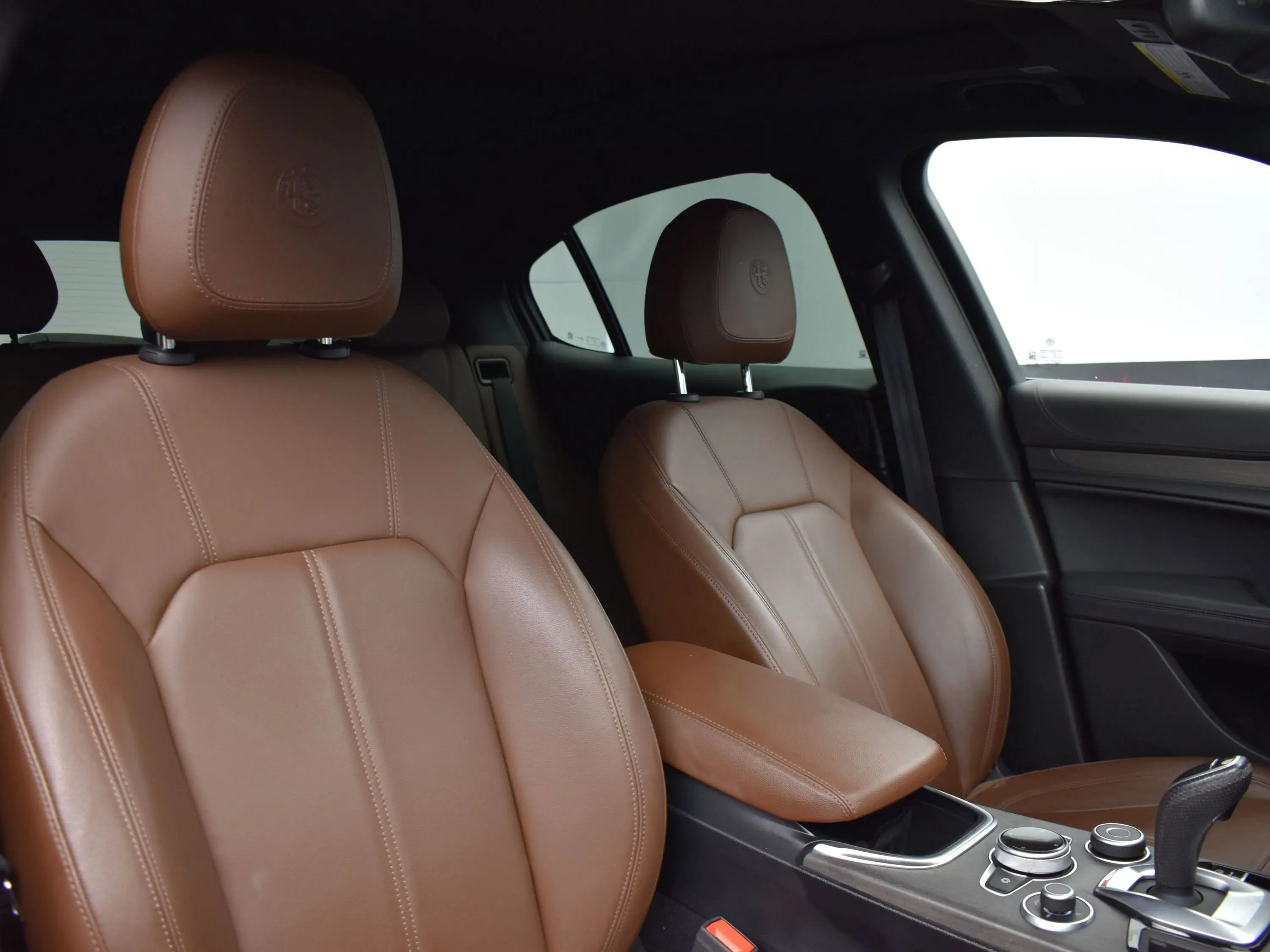 2022 Alfa Romeo Stelvio Ti photo 18