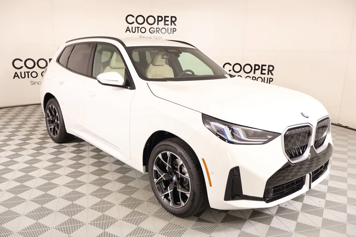 2026 BMW X3 30 XDRIVE's photo