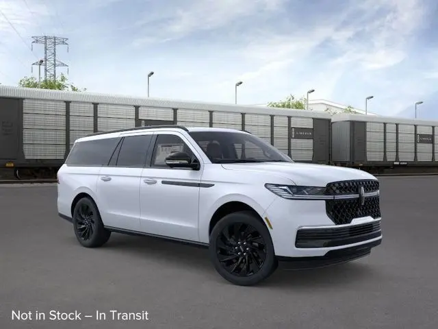 2026 Lincoln Navigator Reserve's photo