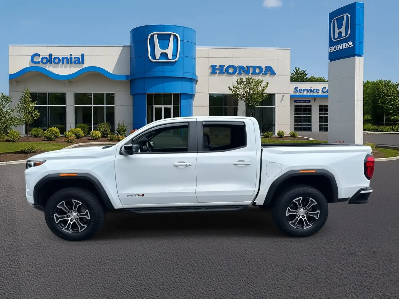 2024 Gmc Canyon AT4 photo 2