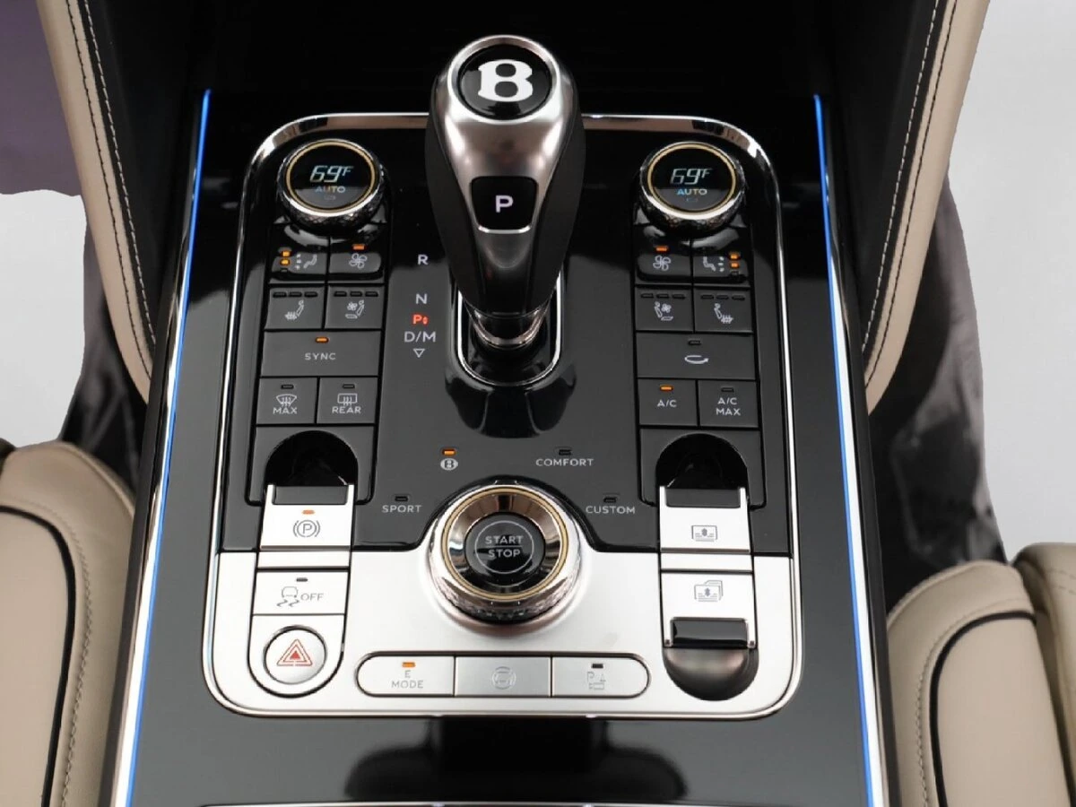 2026 Bentley Flying Spur Azure - Photo 35