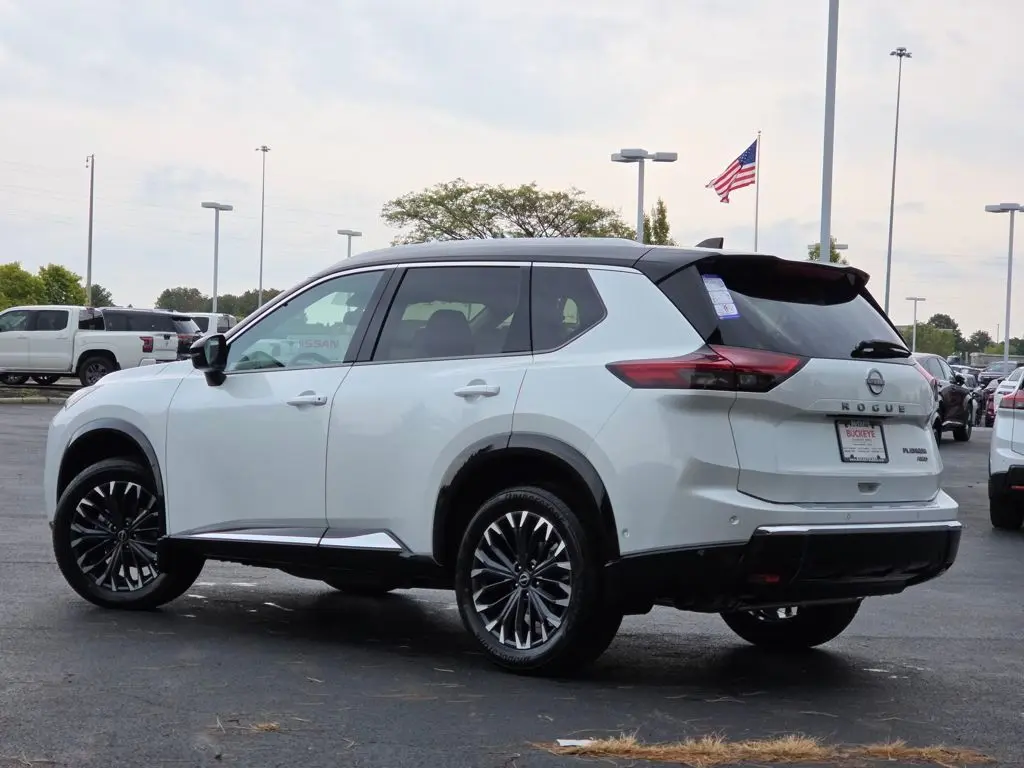 2026 Nissan Rogue Platinum photo 25