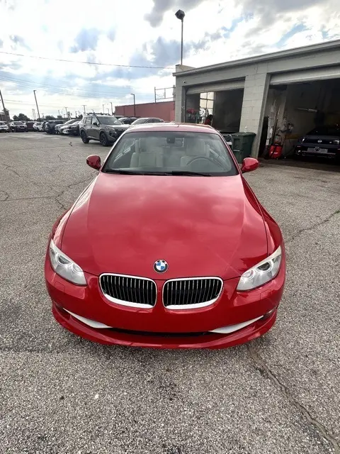 2011 Bmw 328i 3-series photo 2