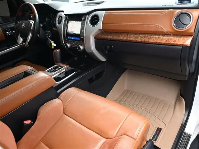 2016 Toyota Tundra Platinum photo 28