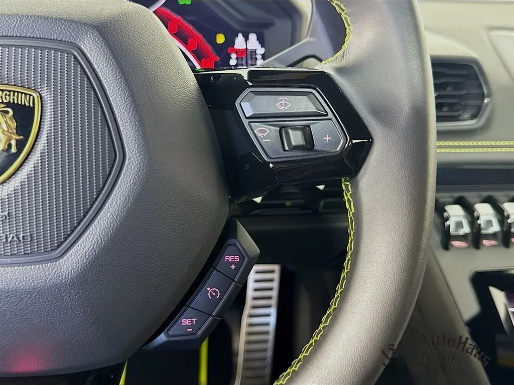2024 Lamborghini Huracan Tecnica Base photo 13