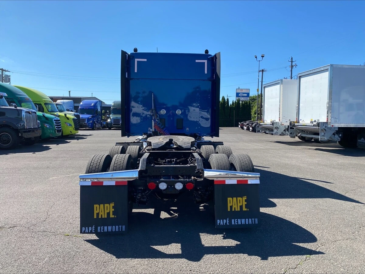 2019 Kenworth T680 — photo 4