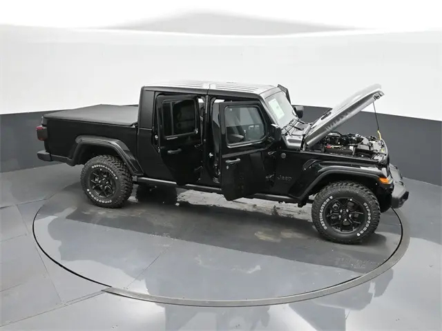2024 Jeep Gladiator Willys photo 41