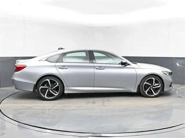 2022 Honda Accord Sport photo 9
