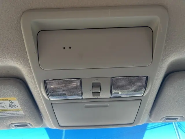 2016 Nissan Frontier S photo 17
