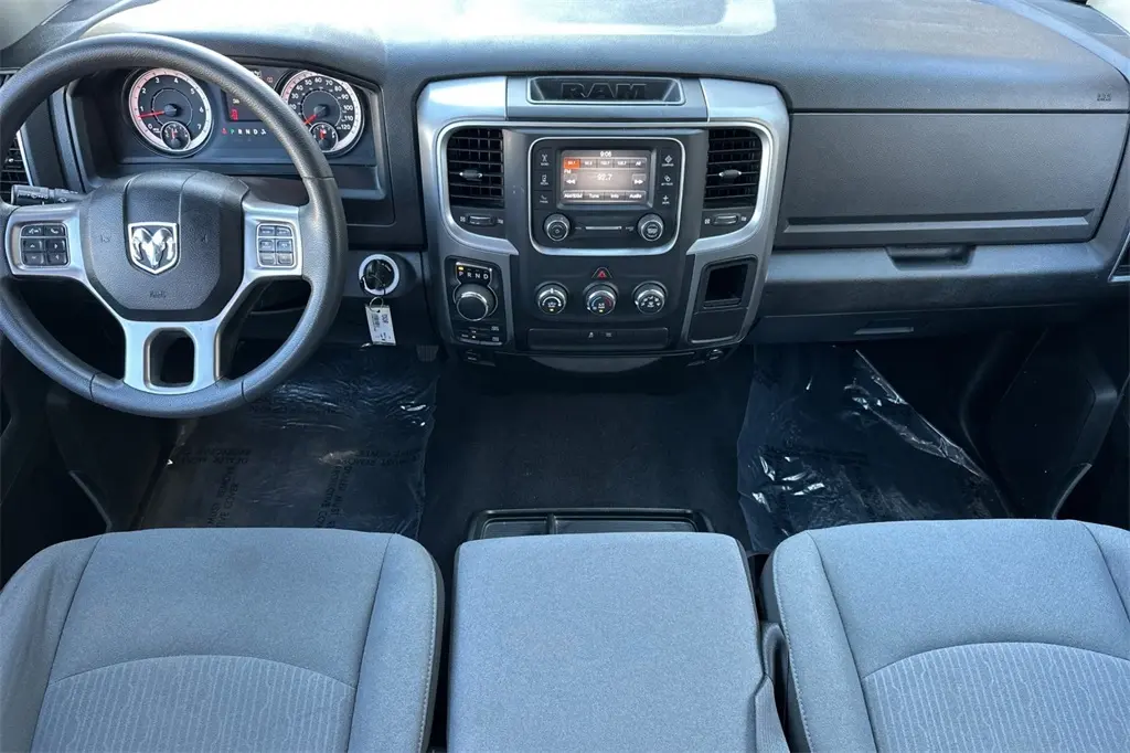 2022 Ram 1500 Classic SLT photo 13