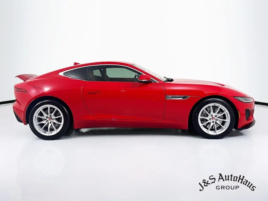 2021 Jaguar F-TYPE P300 photo 8