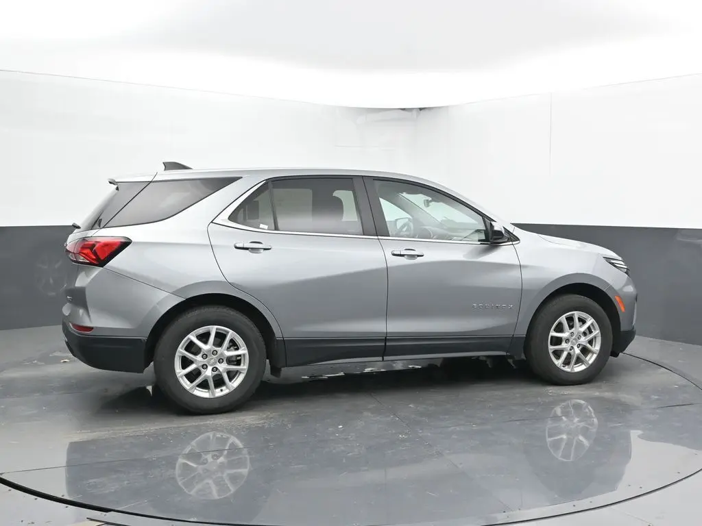 2023 Chevrolet Equinox LT photo 7