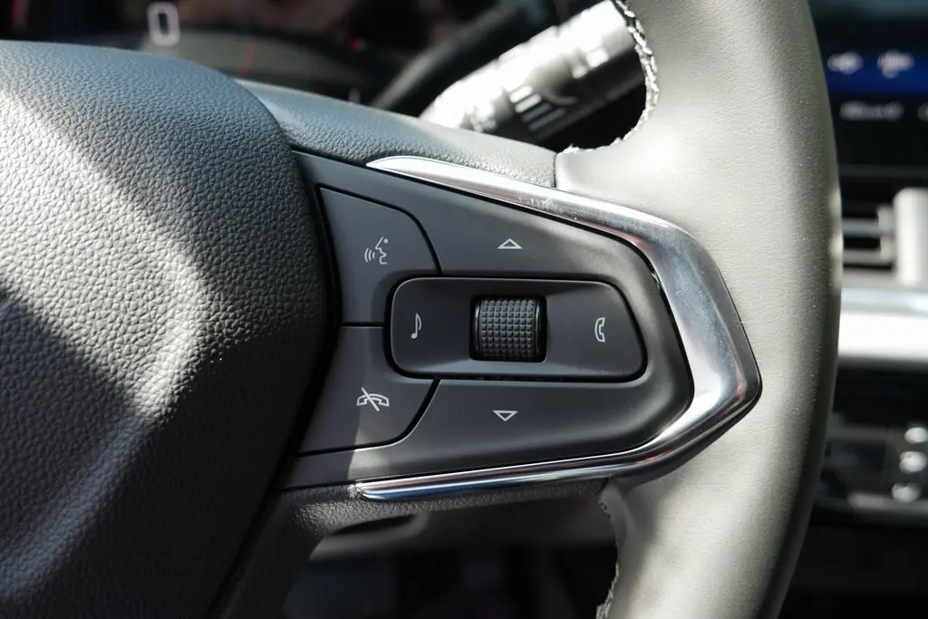 2026 Chevrolet Trax LT photo 13