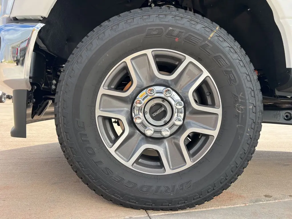 2026 Ford F-250 photo 10