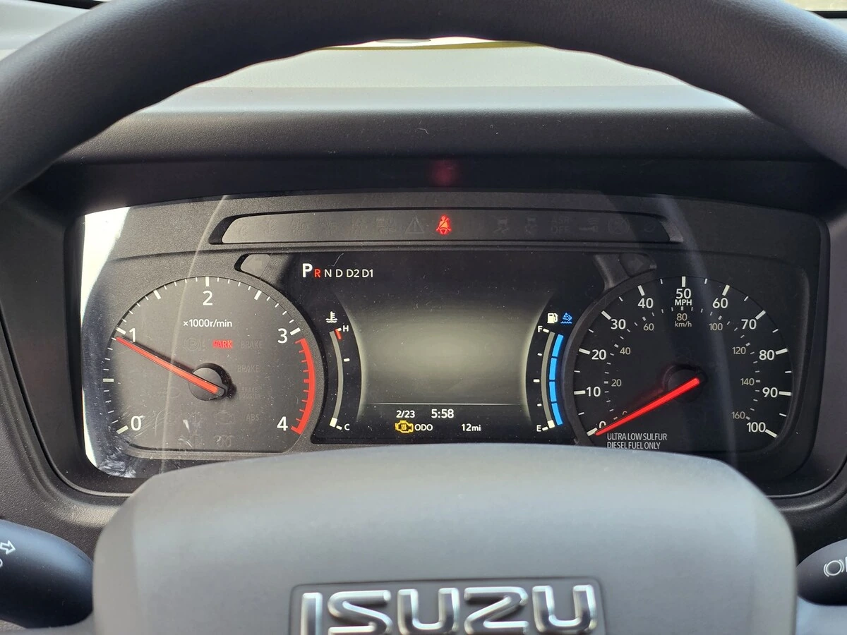 2025 Isuzu NRR in Hartford, CT — photo 7