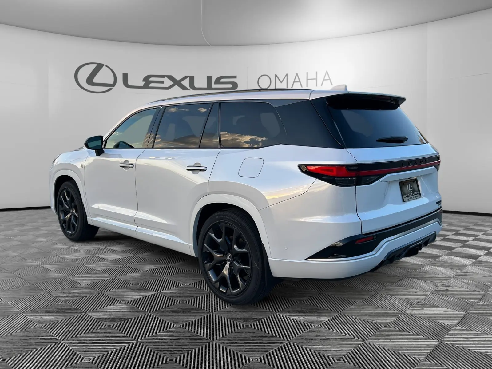 2026 Lexus TX 500h F SPORT Performance Premium photo 3