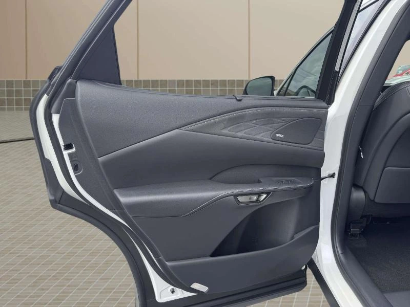 2026 Lexus RX PHEV 450h+ - Photo 26