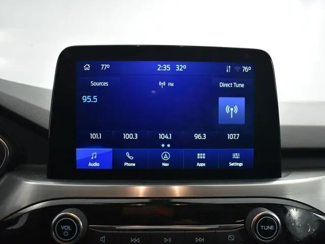 2022 Ford Escape Titanium photo 15