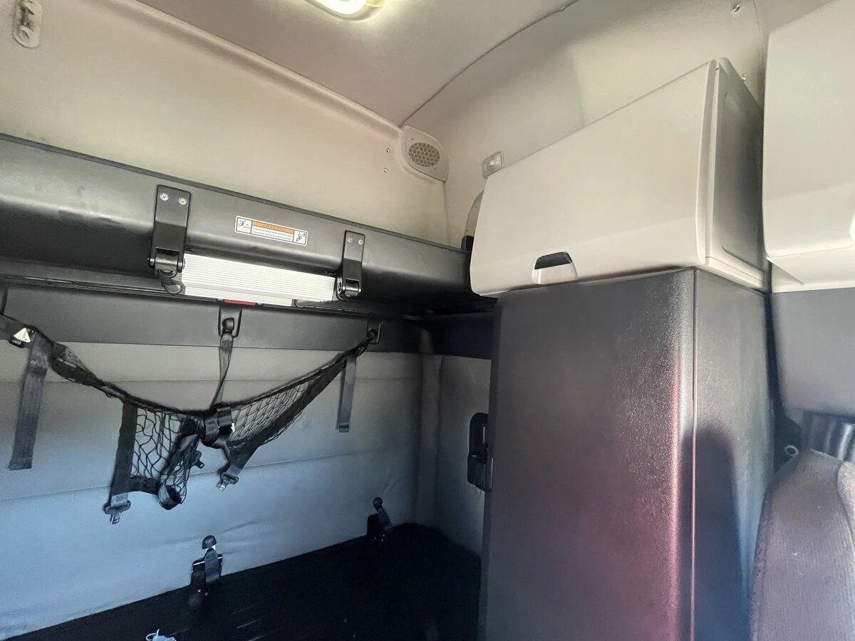 2021 Freightliner Cascadia - image 34