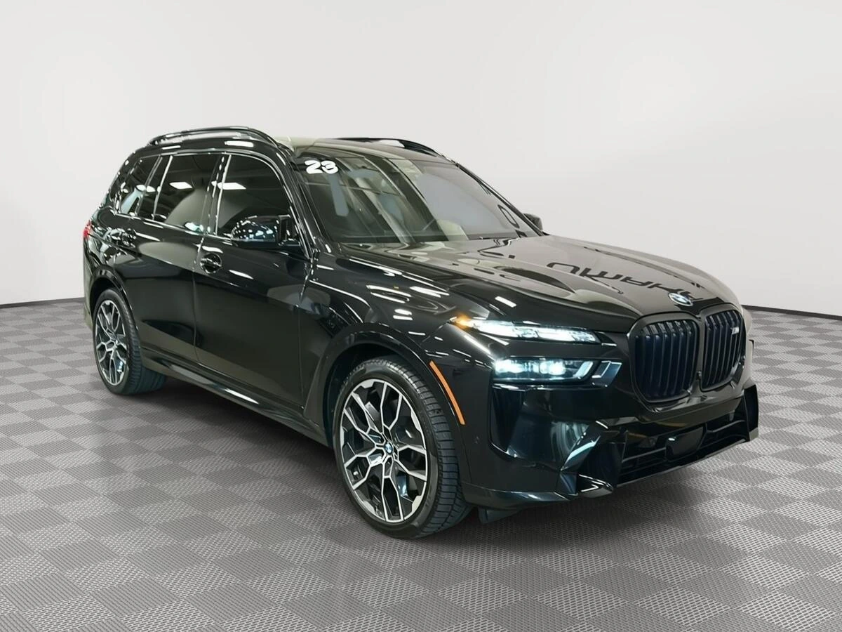 2024 BMW X7 M60i's photo