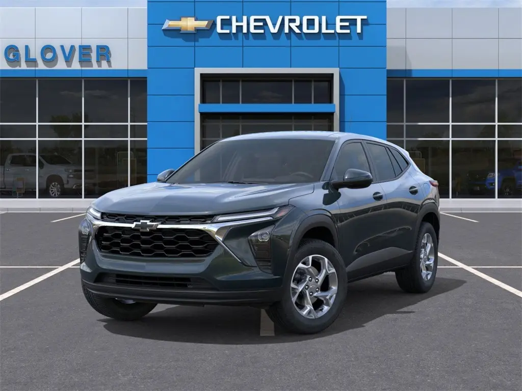 2026 Chevrolet Trax LS photo 4