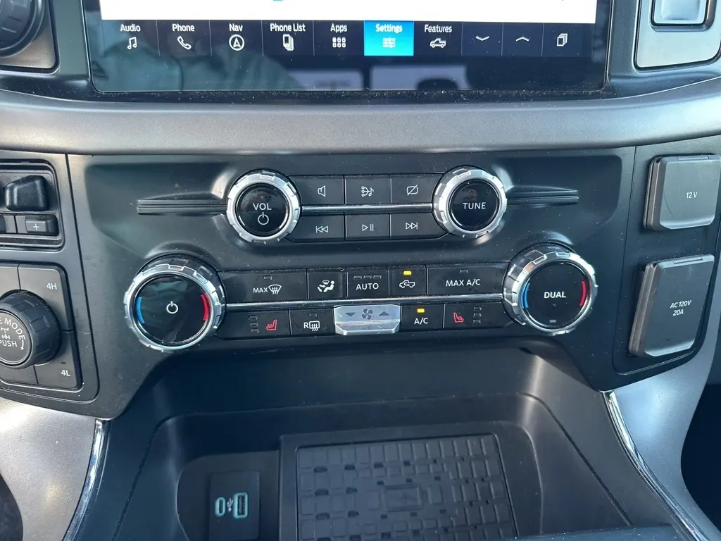 2024 Ford F-150 XLT photo 22