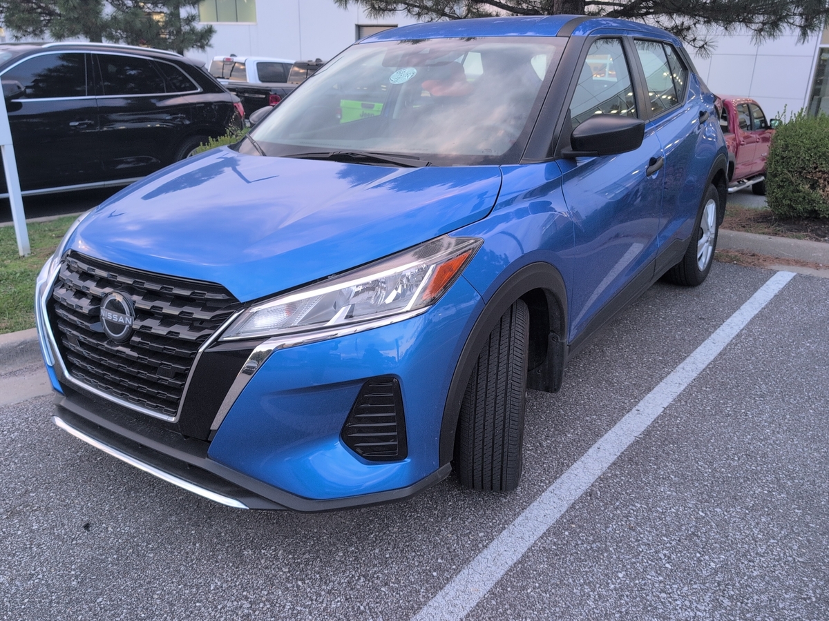 2025 Nissan Kicks Play S