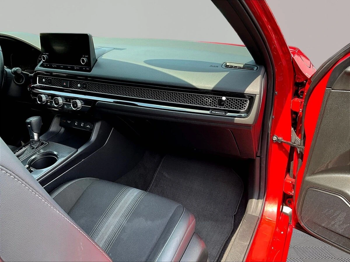 2025 Honda Civic Sport - Photo 25