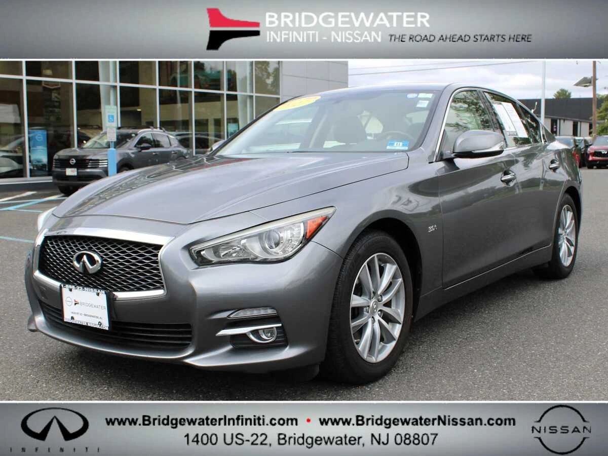 2017 INFINITI Q50