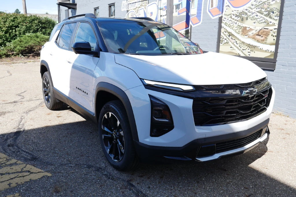 2027 Chevrolet Equinox RS - Photo 37