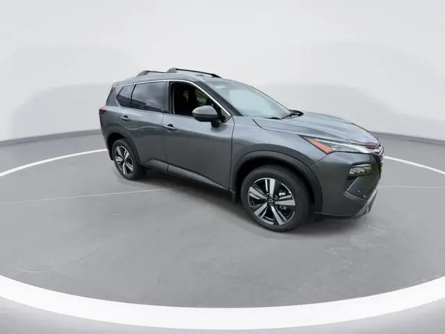 2024 Nissan Rogue SL photo 2