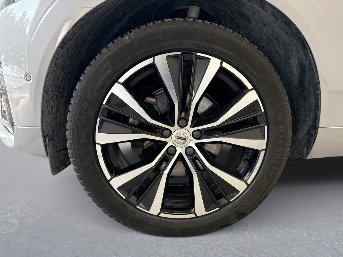 2023 Volvo - image 21