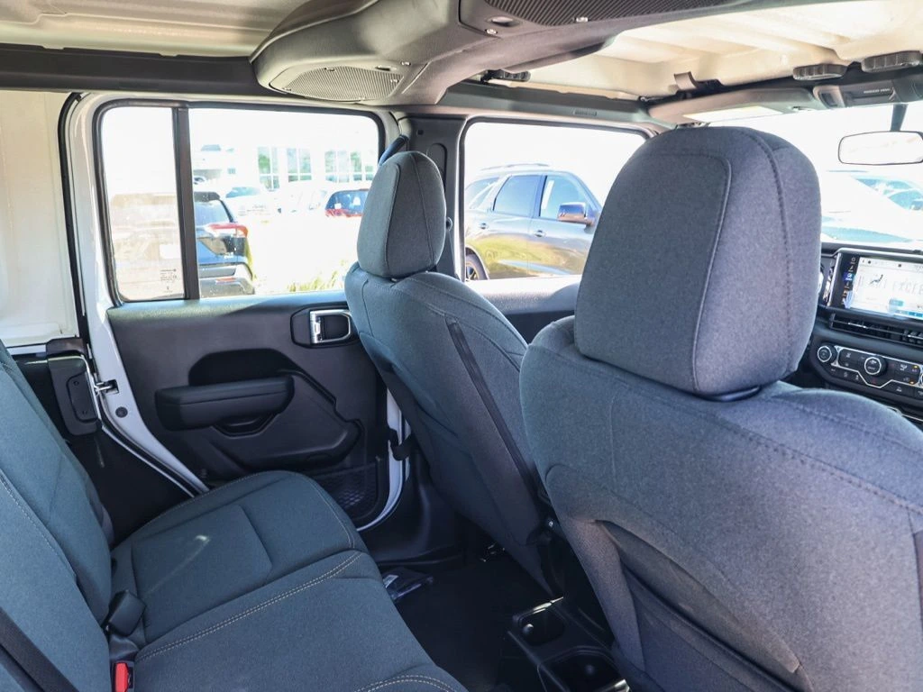 2026 Jeep Wrangler 4-Door Sport - Photo 17