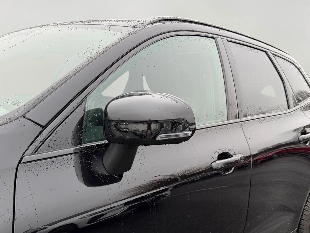 2024 Volvo - image 28