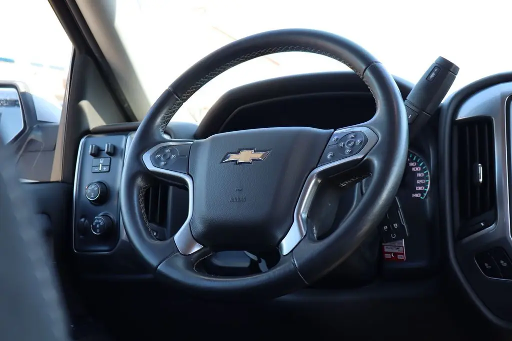 2015 Chevrolet Silverado LT photo 41