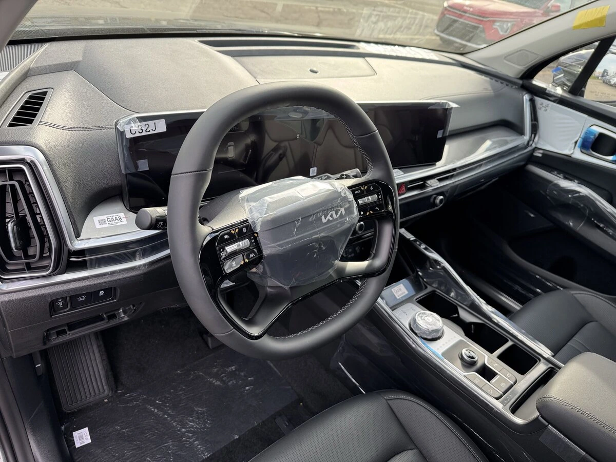 2026 Kia Sorento EX Hybrid - Photo 12