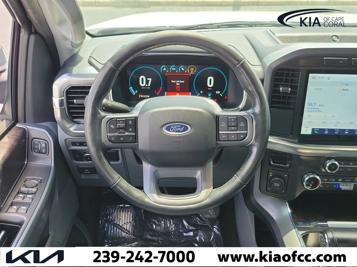 2022 Ford F-150 Lariat - Photo 16