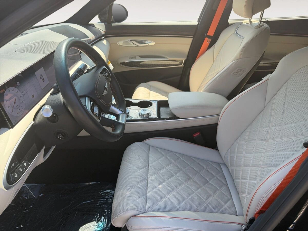 2026 GENESIS GV70 Sport Prestige - Photo 14