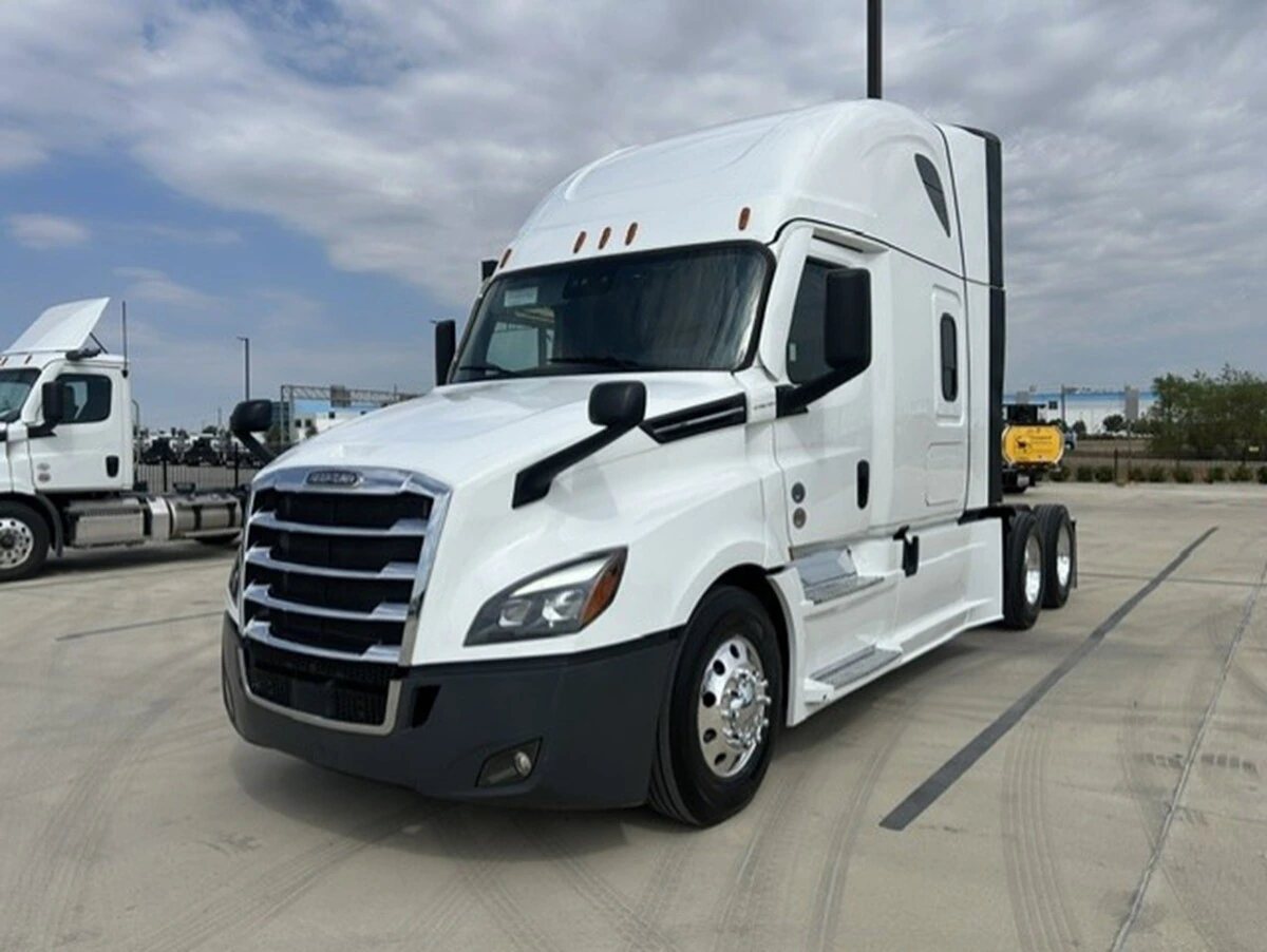 2025 Freightliner Cascadia