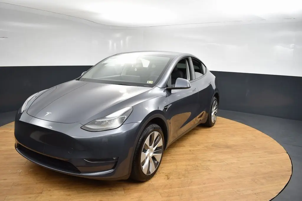 Used 2023 Tesla Model Y Long Range with VIN 7SAYGDEE5PF788699 for sale in Trooper, PA