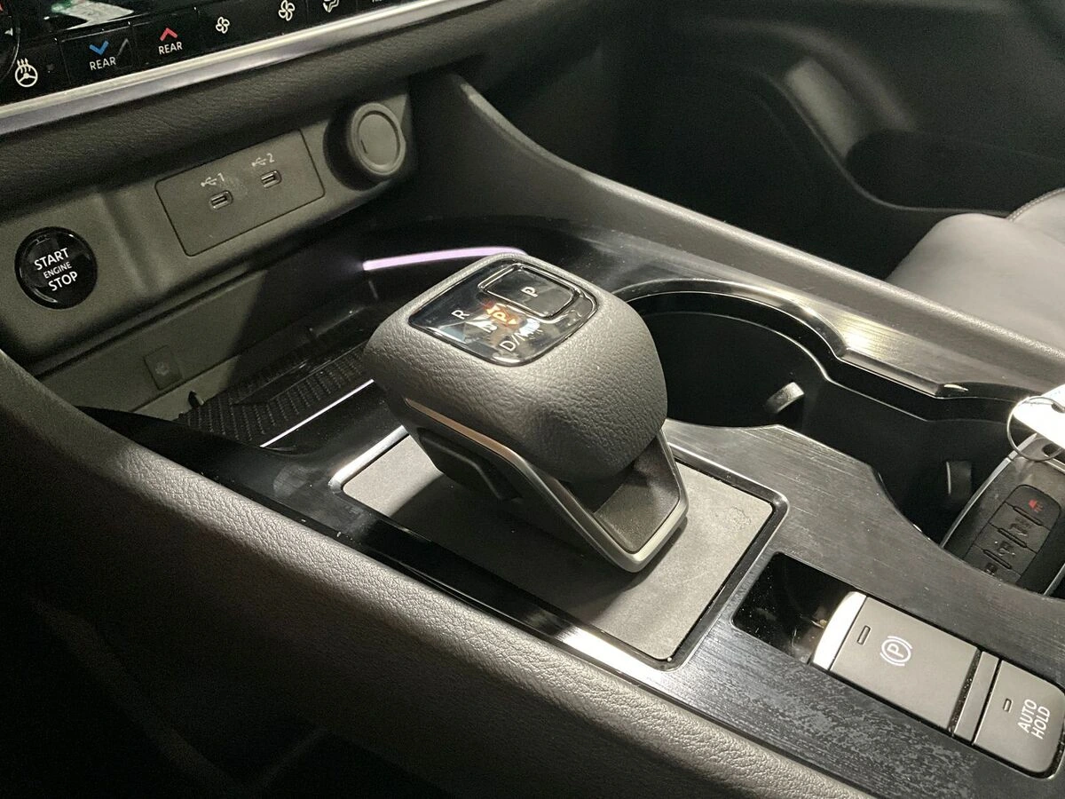2025 Nissan Rogue SL - Photo 16