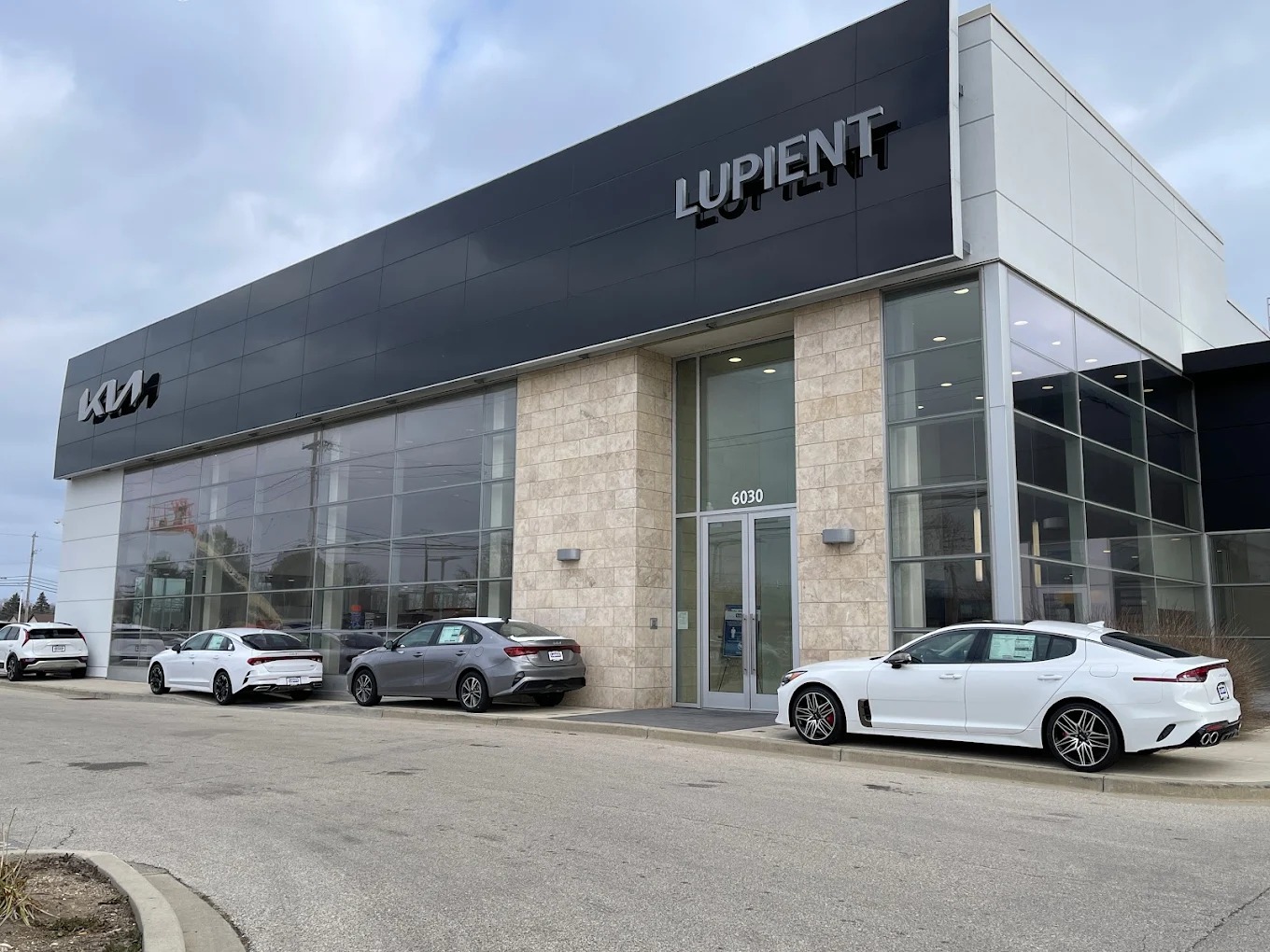 Lupient Kia of Milwaukee